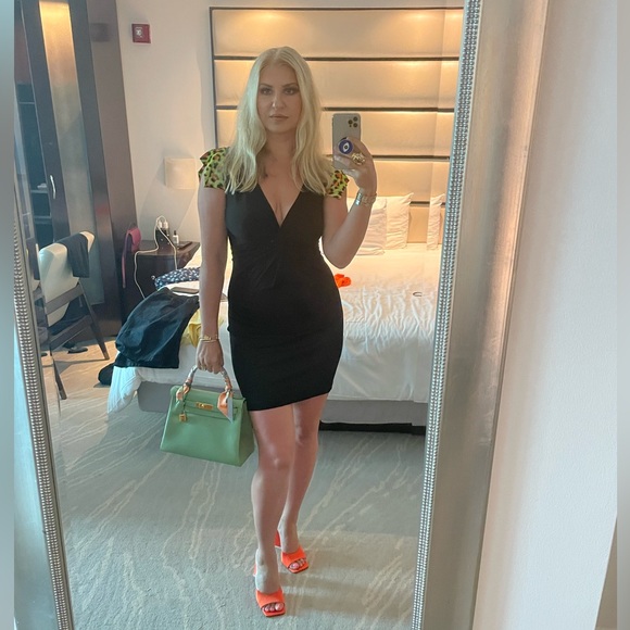 Just Cavalli Dresses & Skirts - Just Cavalli Exotic Sleeve print black dress 💚🧡